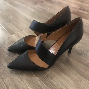 Calvin Klein size 8.5 black stilettos